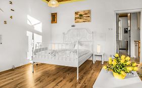 Welcoming 2Br Apt. Near Danube & Millenium Tower